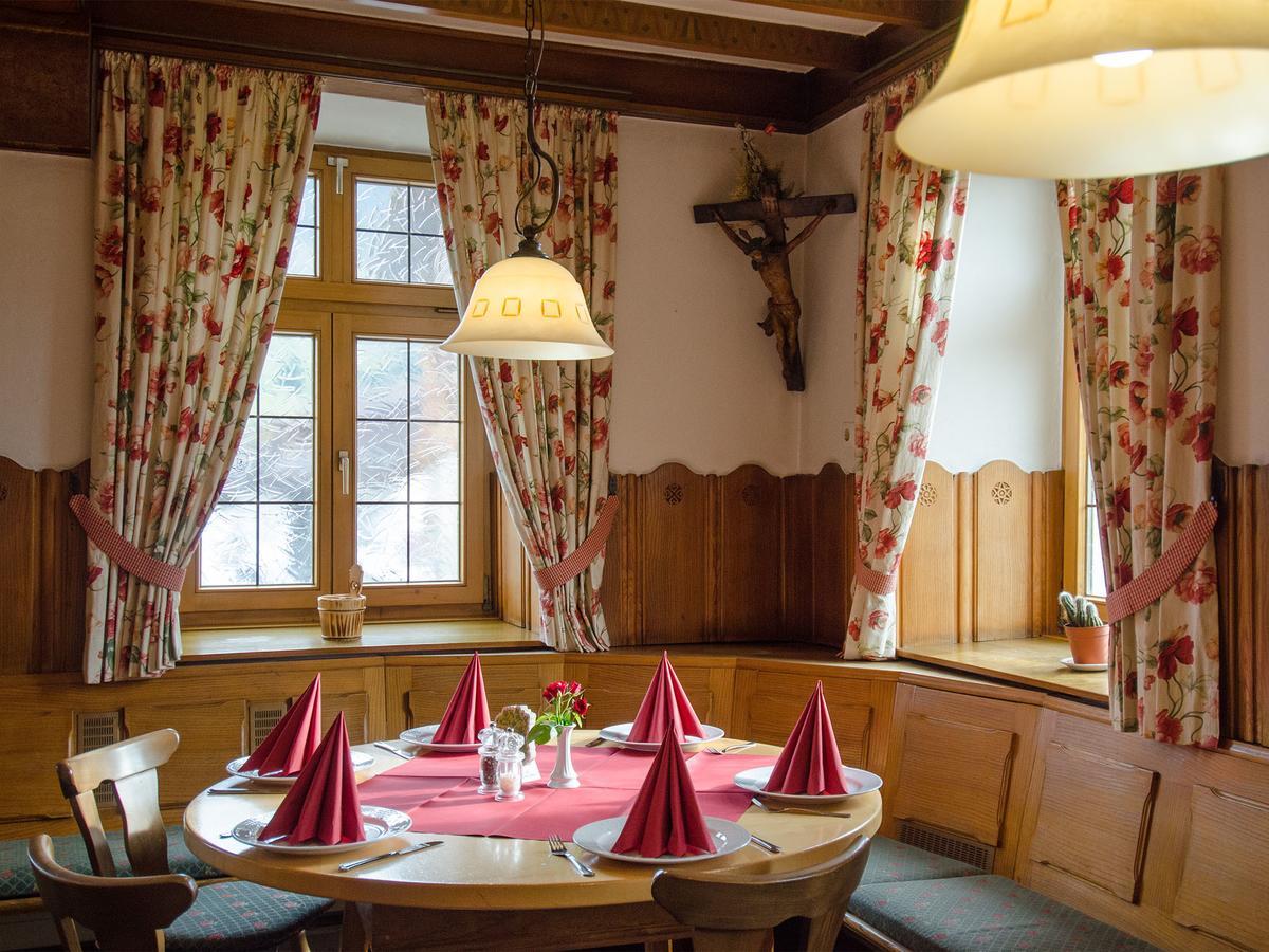 Brauereigasthof Adler Post Rettenberg Esterno foto